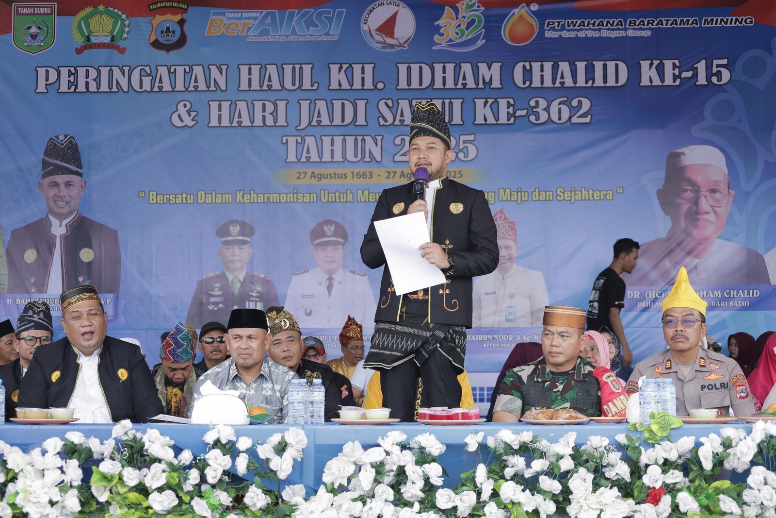 Wakil Ketua DPRD Provinsi Kalimantan Selatan, H. M. Alpiya Rakhman, S.E., M.M., menghadiri peringatan Haul ke-15 Pahlawan Nasional KH. Idham Chalid yang 1 Hal 6 3 Klm Haul saja scaled