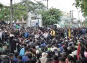 Supian HK Tandatanganan Kesepakatan, Para Pendemo Bubar Teratur 26 Supian HK Tandatanganan Kesepakatan, Para Pendemo Bubar Teratur