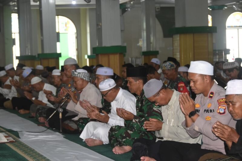TNI Polri dan Pemkab HST Gelar Doa Bersama untuk Keselamatan dan Persatuan Bangsa 1 IMG 20250901 WA0048 e1756713788537