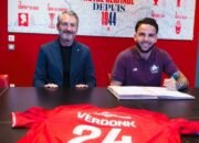 Verdonk Dikontrak Lille 3 Tahun, Mees Hilgers Gagal Bergabung ke Klub Perancis