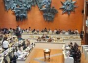 Hak Anggaran DPR dan Masa Depan Demokrasi Indonesia 10 Hak Anggaran DPR dan Masa Depan Demokrasi Indonesia