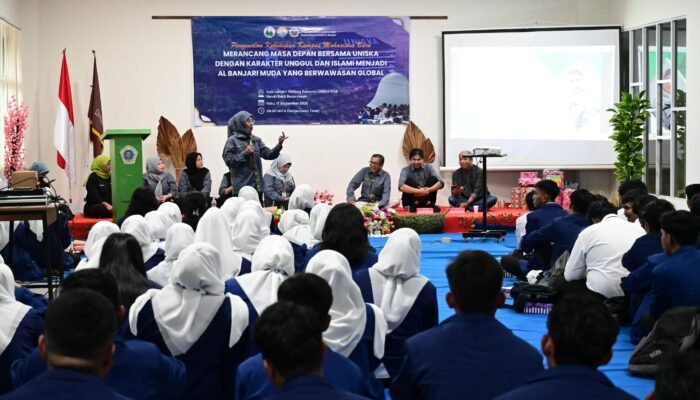 Fakultas Pertanian UNISKA Gelar PKKMB 2025  “Tanam Ilmu, Panen Masa Depan” Mahasiswa Baru Diajak Jadi Agen Perubahan Pertanian Berkelanjutan