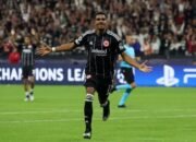 Frankfurt Hajar Galatasaray, Leverkusen Bermain Imbang Lawan Copenhagen di Liga Champions 9 Frankfurt Hajar Galatasaray, Leverkusen Bermain Imbang Lawan Copenhagen di Liga Champions