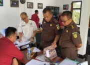 Penyidik Kejati Kalteng Geledah Kantor CV Dayak Lestari