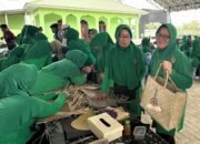 Dorong Kreativitas, Anggota Persit KCK Kotabaru Gelar Pelatihan Anyaman Pandan Laut