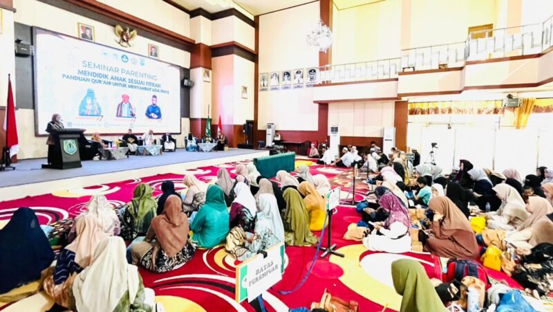 Bunda PAUD HSU Buka Seminar Parenting 1 IMG 20250928 WA0059 e1759060948820