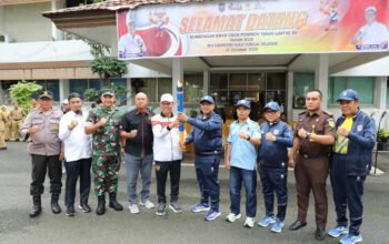 Wabup Serahkan Obor Porprov untuk Diarak Keliling Kalsel 7 Hal 12 HSS 3 klm 20