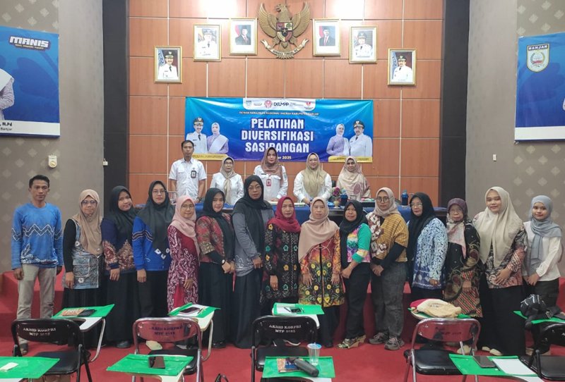 IKM Banjar Dipacu Munculkan Sasirangan Desain Baru 1 Hal 4 4 KLm Martapura Diversifikasi sasirangan