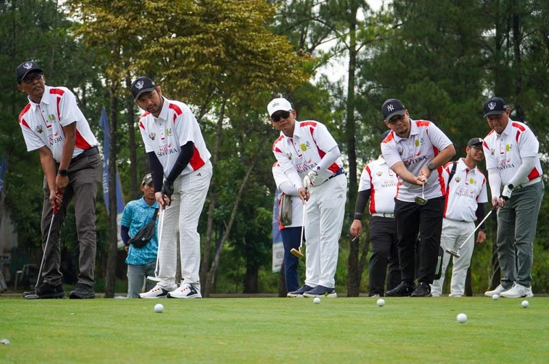 Tournament Golf Wali Kota Cup 2025 Resmi Digelar 1 Hal 5 7 KLm Kontrak 1 dan 2 Gabung