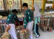 Siswa SMPN 2 Banjarmasin Antusias Nikmati Hidangan Bergizi Program MBG 12 Siswa SMPN 2 Banjarmasin Antusias Nikmati Hidangan Bergizi Program MBG