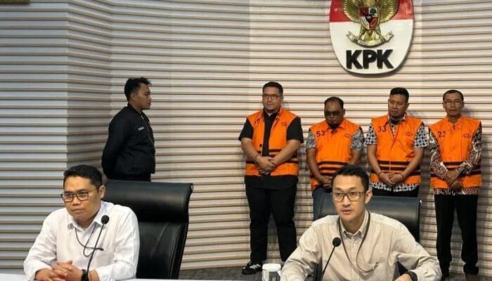 Empat dari 21 Tersangka Kasus Dana Hibah Jawa Timur Ditahan KPK