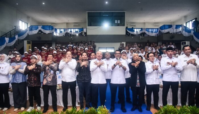 Gubernur H. Muhidin dan Wagub Hasnuryadi Dampingi Menteri Ekraf Teuku Riefky Luncurkan Sekolah Garuda di SMA Banua Kalsel