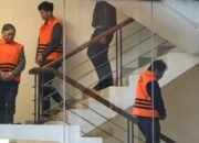 Komisaris PT Inhutani V Terjaring OTT Kasus Suap Pengelolaan Hutan Diperiksa KPK 22 Komisaris PT Inhutani V Terjaring OTT Kasus Suap Pengelolaan Hutan Diperiksa KPK