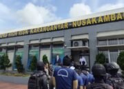 Artis Ammar Zoni dan Lima Napi Asal Jakarta Dipindahkan ke Nusakambangan 21 Artis Ammar Zoni dan Lima Napi Asal Jakarta Dipindahkan ke Nusakambangan
