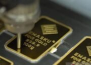 Tiga Produk Emas Batangan Terus Meroket, Ada yang Sentuh Rp2,7 Juta/Gram