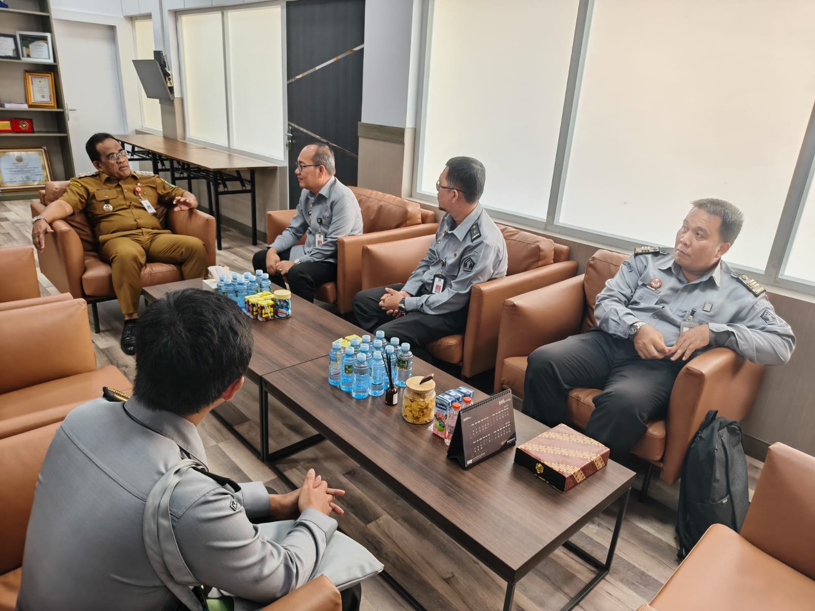 Kemenkum Kalsel dan Pemkab HSU Bahas Pembinaan Posbankum Desa/Kelurahan 1 IMG 20251021 WA0030