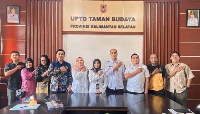 Mempertahankan Eksistensi di “Hari Wayang se-Dunia”