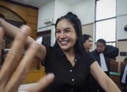 Artis Nikita Mirzani Divonis 4 Tahun Penjara