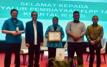 Bank Kalsel Syariah Raih Penghargaan dari BP Tapera sebagai Penyalur Pembiayaan FLPP Nilai Evaluasi Tertinggi 9 IMG 20251029 WA0000