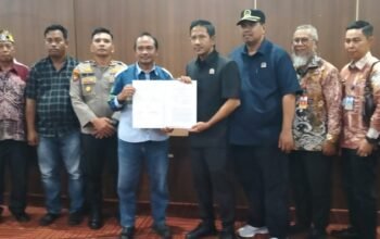 RDP 'Memanas', DPRD Tapin Cari Solusi Atasi Jalan Rusak Akibat Tambang 5 IMG 20251031 WA0018