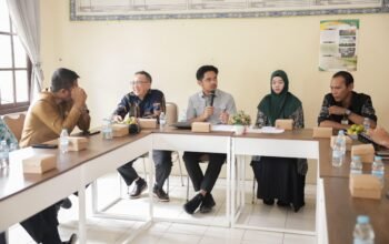 Komisi I DPRD Kalsel Tinjau Pelayanan Publik di Anjir Muara, Dorong Pemerataan Layanan hingga Pelosok 4 IMG 20251031 WA0031