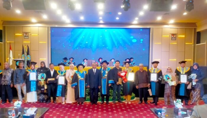 61 Sarjana dan 33 Magester Managemen Ikuti WisudaSTIMI Banjarmasin 2025