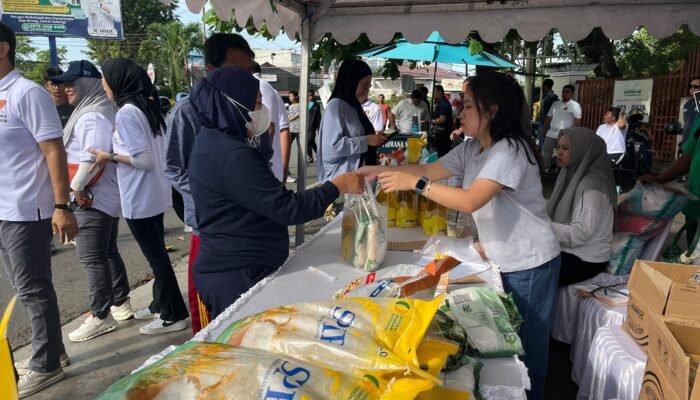 Lima Kali GPM Digelar Polda Kalsel di Kawasan Car Free Day, Ludeskan 30 Ton Beras SPHP 3 WhatsApp Image 2025 10 19 at 11.01.29