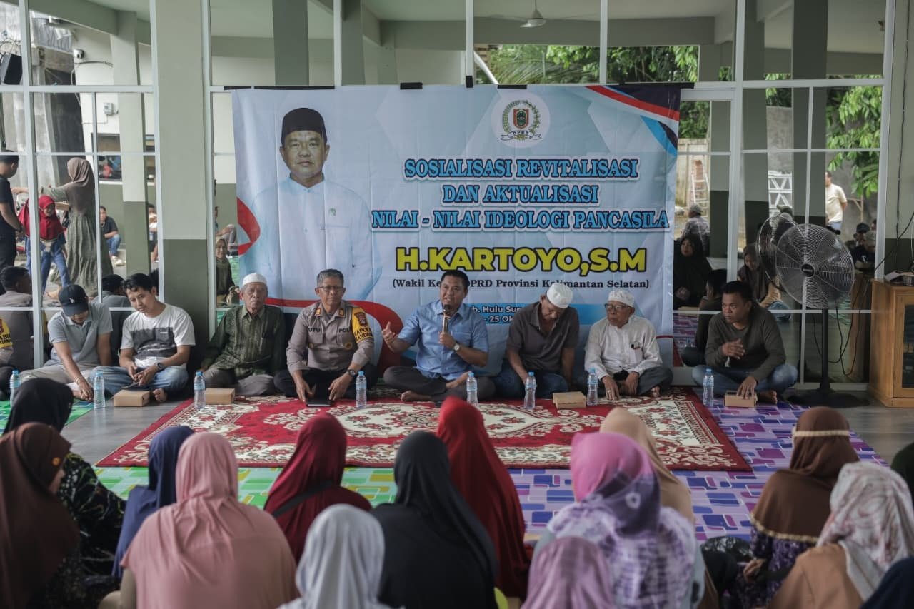 Kartoyo Ajak Masyarakat Tanamkan Nilai Pancasila sebagai Benteng Kehidupan 1 hal 6 kartoyo