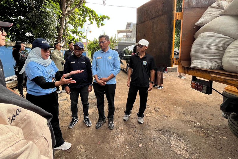 Atasi Sampah Plastik, Banjar Kirim Perdana RDF ke PT ITP 1 4 MTP1