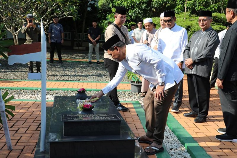 Hal 12 HSS 1 3 klm 19