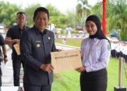 Bupati Balangan Serahkan Ribuan SK PPPK Paruh Waktu