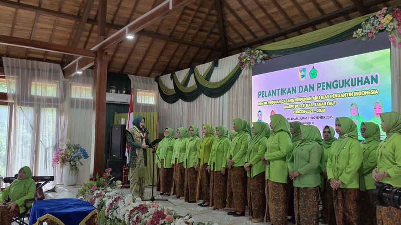 Harpi Melati Diminta Jaga 'Pakem' Rias Adat Banjar dari Serangan Tren Asing 1 Hal 2 Tala 1 3 klm