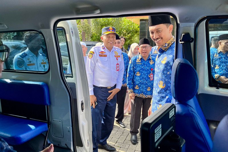 Hal 4 4 KLm Martapura Angkutan Feeder