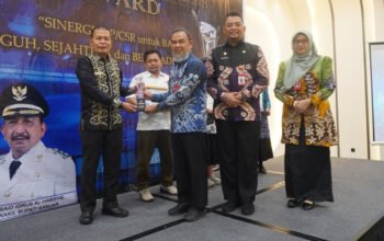 Hal 4 4 KLm Martapura CSR AWARD