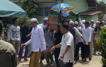 Hal 4 Foto Kontrak Kapuas 12