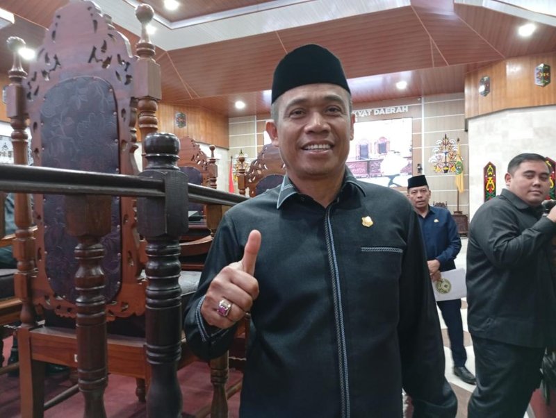 Legislator Kapuas Dukung Penuh Pendidikan Politik Berbasis Huma Betang 1 Hal 4 Foto kontrak Kapuas 9