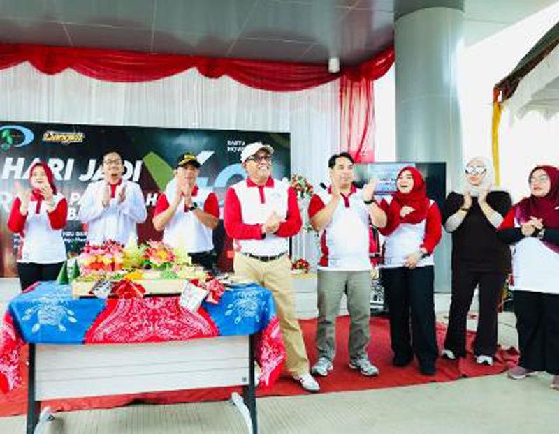 Bupati HSU Hadiri Puncak Peringatan Harjad ke 42 RSUD Pambalah Batung 1 Hal 5 HSU 4 klm