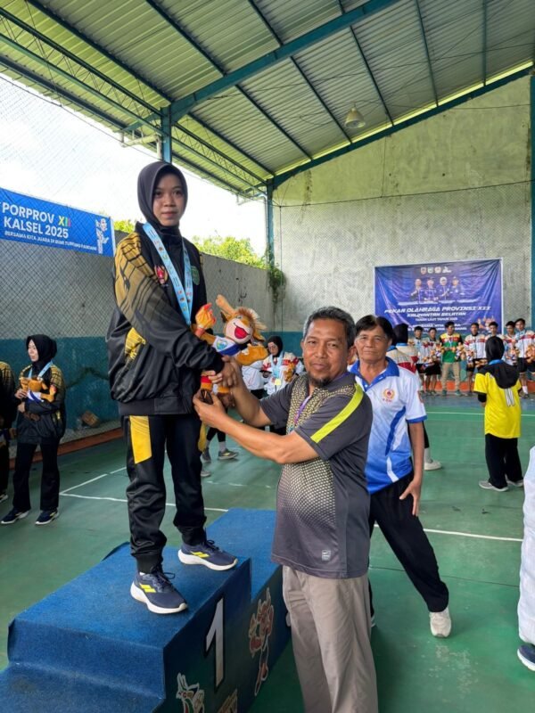 Kotabaru Sabet Tiga Medali Emas di Sepak Takraw Porprov XII 2025 Kalsel 1 IMG 20251103 WA0051 e1762164968853
