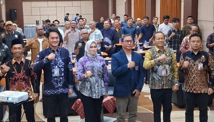 Gandeng PWI dan Diskominfo, Bakesbangpol Kalsel Edukasi Wartawan Soal Peran dan Netralitas Media