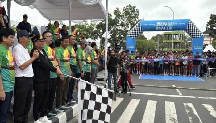 Ribuan Warga Ikuti Bank Kalteng Run 8 K