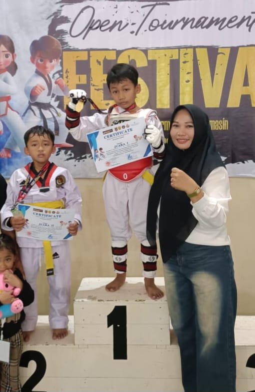 Siswa Kelas 1 SD di Kotabaru Juara Pertama Taekwondo KOTF Banjarmasin 1 IMG 20251117 WA0018
