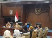 Pressroom DPRD Kalsel Tingkatkan Wawasan Jurnalistik Lewat Studi Komparasi ke DPRD DIY