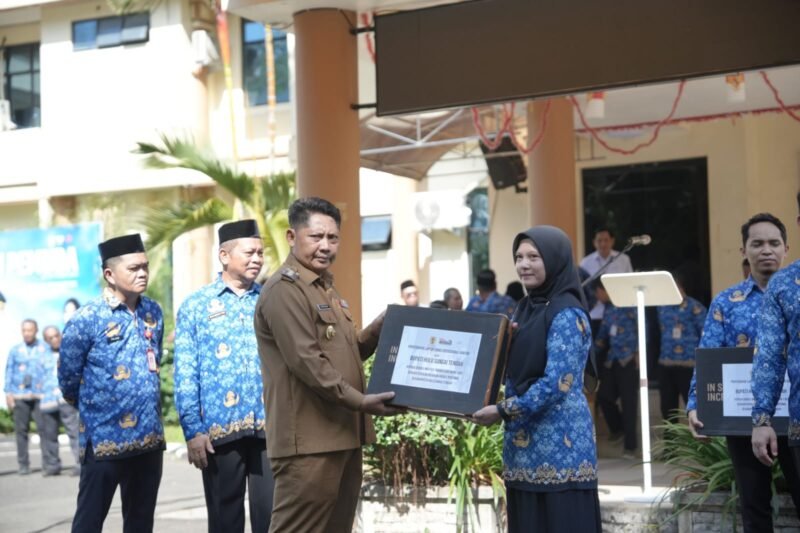 Apel Gabungan, Bupati Samsul Rizal Tekankan Kolaborasi dan Pelayanan Sepenuh Hati 1 IMG 20251117 WA0048 e1763380683796