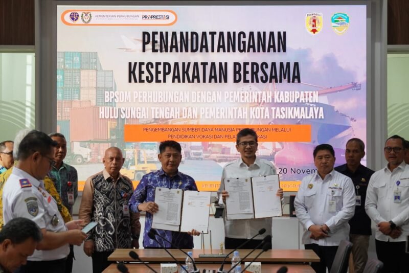Pemkab HST Tandatangani Kesepakatan Dengan BPSDM Kementerian Perhubungan 1 IMG 20251120 WA0016 e1763616746140
