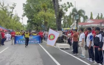 Samsul Rizal Lepas Peserta Jalan Santai PGRI, Tekankan Solidaritas dan Komitmen Majukan Pendidikan 4 IMG 20251125 WA0011