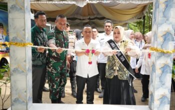 Bupati Tapin Resmikan RBI Sekaligus Bangun Zona Permainan Tradisional Anak 4 IMG 20251126 WA0031