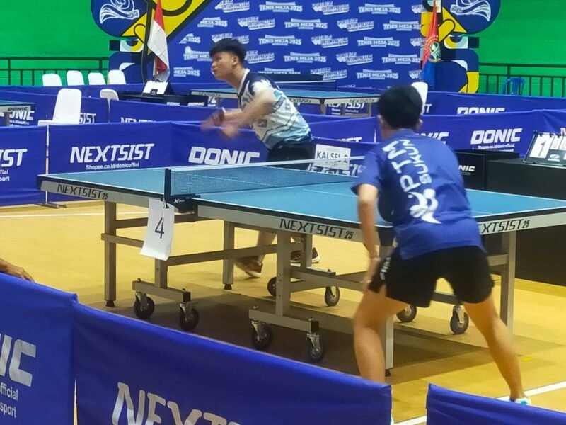 Regu Kalsel 2 Dikalahkan Jateng di Perempat final, Kalsel 1 Ditantang DKI di Semifinal Kejurnas Tenis Meja 1 IMG 20251127 WA0002 e1764223108461