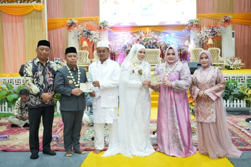 Sebanyak Enam Puluh Pasangan Suami Istri Ikuti Isbat Nikah Tapin 1 IMG 20251127 WA0022 scaled e1764227876536