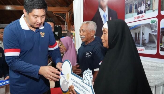 Menteri Perumahan dan Kawasan Pemukiman Tinjau Pembangunan Rumah Layak Huni untuk Binaan Astra di Banyumas