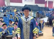 Husni Naparin, Anak Penjual Ketupat yang Sukses Raih Gelar Doktor di Malaysia